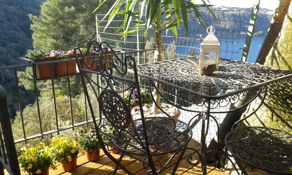 Vistalago Guesthouse Nemi Exterior photo